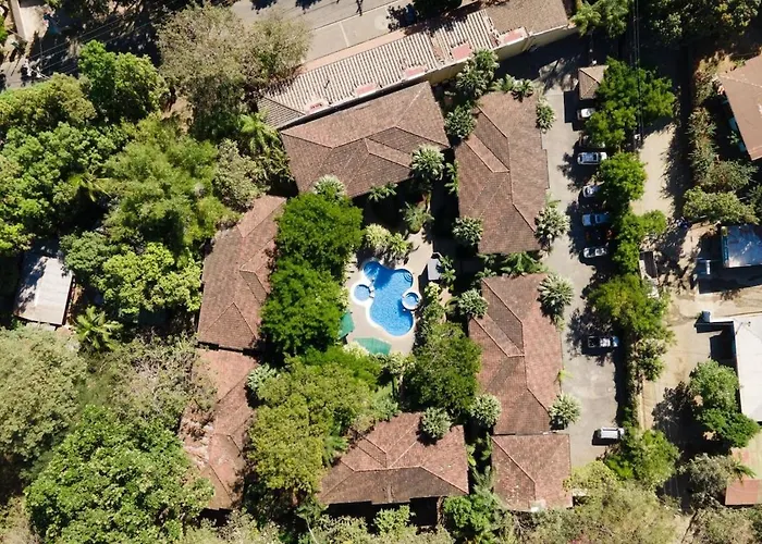 Сasa de vacaciones Garden Pool & 5-minutes Walk To Potrero (Guanacaste)